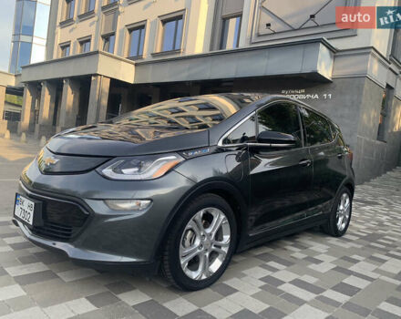 Серый Шевроле Bolt EV, объемом двигателя 0 л и пробегом 133 тыс. км за 14900 $, фото 3 на Automoto.ua