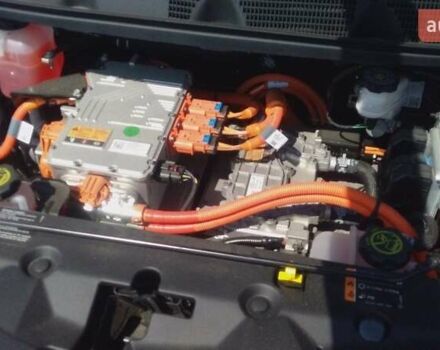 Серый Шевроле Bolt EV, объемом двигателя 0 л и пробегом 100 тыс. км за 18000 $, фото 10 на Automoto.ua