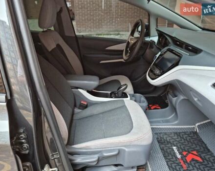 Сірий Шевроле Bolt EV, об'ємом двигуна 0 л та пробігом 181 тис. км за 13999 $, фото 55 на Automoto.ua
