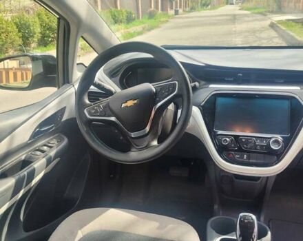 Серый Шевроле Bolt EV, объемом двигателя 0 л и пробегом 115 тыс. км за 18900 $, фото 18 на Automoto.ua