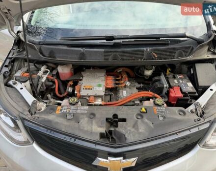 Серый Шевроле Bolt EV, объемом двигателя 0 л и пробегом 156 тыс. км за 11500 $, фото 22 на Automoto.ua