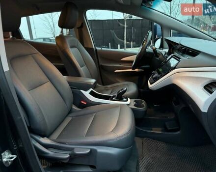 Серый Шевроле Bolt EV, объемом двигателя 0 л и пробегом 144 тыс. км за 14990 $, фото 10 на Automoto.ua