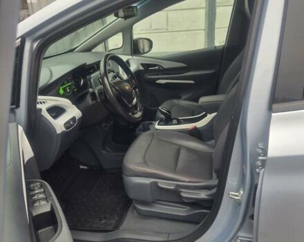 Серый Шевроле Bolt EV, объемом двигателя 0 л и пробегом 179 тыс. км за 15500 $, фото 3 на Automoto.ua