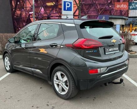 Серый Шевроле Bolt EV, объемом двигателя 0 л и пробегом 144 тыс. км за 14990 $, фото 4 на Automoto.ua