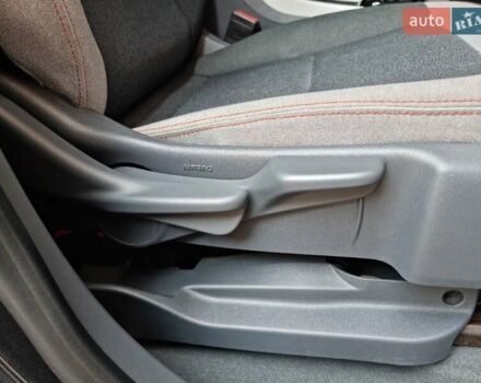 Сірий Шевроле Bolt EV, об'ємом двигуна 0 л та пробігом 181 тис. км за 13999 $, фото 54 на Automoto.ua