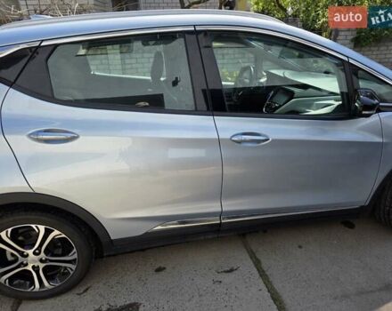 Сірий Шевроле Bolt EV, об'ємом двигуна 0 л та пробігом 52 тис. км за 13200 $, фото 3 на Automoto.ua