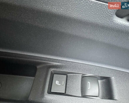 Серый Шевроле Bolt EV, объемом двигателя 0 л и пробегом 153 тыс. км за 15000 $, фото 5 на Automoto.ua