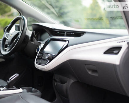 Сірий Шевроле Bolt EV, об'ємом двигуна 0 л та пробігом 81 тис. км за 14200 $, фото 20 на Automoto.ua