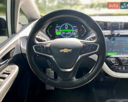 Сірий Шевроле Bolt EV, об'ємом двигуна 0 л та пробігом 57 тис. км за 15990 $, фото 36 на Automoto.ua