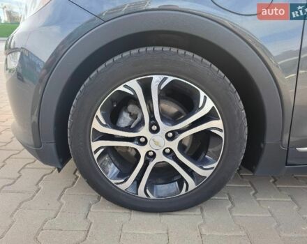 Сірий Шевроле Bolt EV, об'ємом двигуна 0 л та пробігом 148 тис. км за 15300 $, фото 4 на Automoto.ua