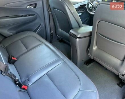 Сірий Шевроле Bolt EV, об'ємом двигуна 0 л та пробігом 56 тис. км за 3800 $, фото 24 на Automoto.ua