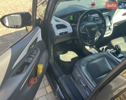 Серый Шевроле Bolt EV, объемом двигателя 0 л и пробегом 104 тыс. км за 14999 $, фото 6 на Automoto.ua