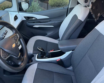 Серый Шевроле Bolt EV, объемом двигателя 0 л и пробегом 126 тыс. км за 11500 $, фото 10 на Automoto.ua