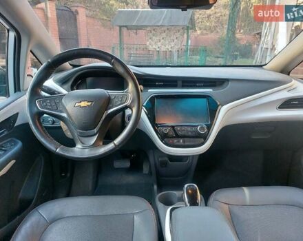 Серый Шевроле Bolt EV, объемом двигателя 0 л и пробегом 60 тыс. км за 14600 $, фото 8 на Automoto.ua