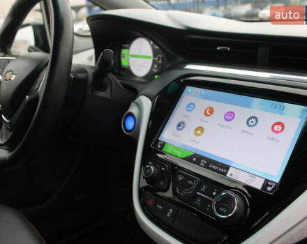 Серый Шевроле Bolt EV, объемом двигателя 0 л и пробегом 135 тыс. км за 15300 $, фото 23 на Automoto.ua