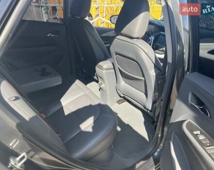 Серый Шевроле Bolt EV, объемом двигателя 0 л и пробегом 104 тыс. км за 14999 $, фото 20 на Automoto.ua