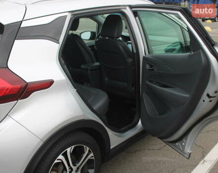 Серый Шевроле Bolt EV, объемом двигателя 0 л и пробегом 135 тыс. км за 15300 $, фото 18 на Automoto.ua
