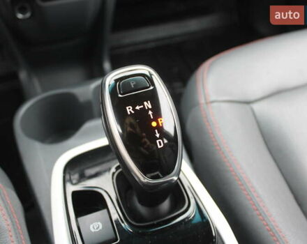 Серый Шевроле Bolt EV, объемом двигателя 0 л и пробегом 135 тыс. км за 15300 $, фото 25 на Automoto.ua