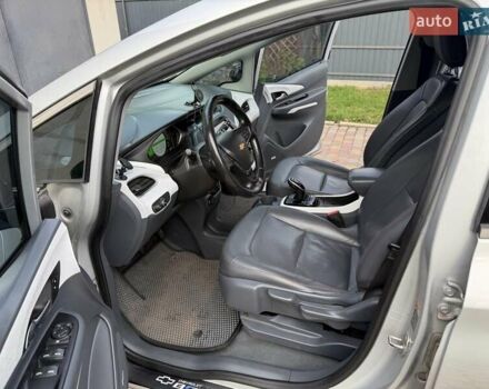 Серый Шевроле Bolt EV, объемом двигателя 0 л и пробегом 156 тыс. км за 11500 $, фото 20 на Automoto.ua