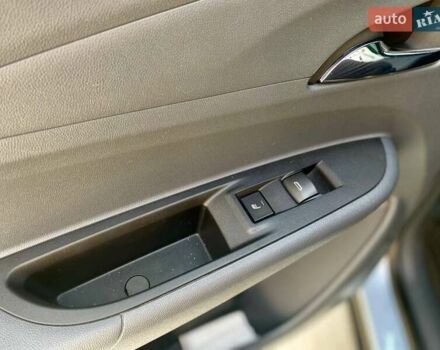 Сірий Шевроле Bolt EV, об'ємом двигуна 0 л та пробігом 57 тис. км за 15990 $, фото 35 на Automoto.ua