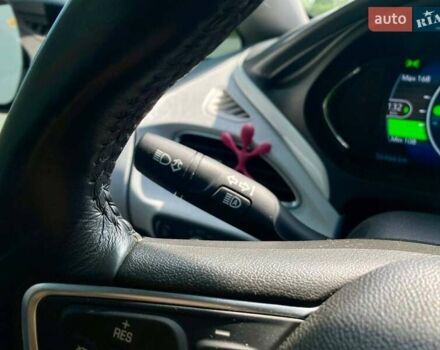 Сірий Шевроле Bolt EV, об'ємом двигуна 0 л та пробігом 57 тис. км за 15490 $, фото 28 на Automoto.ua