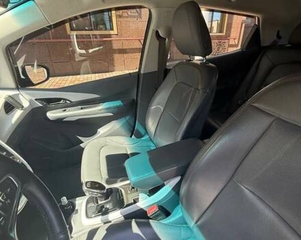 Серый Шевроле Bolt EV, объемом двигателя 0 л и пробегом 127 тыс. км за 14000 $, фото 1 на Automoto.ua