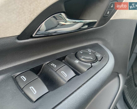 Серый Шевроле Bolt EV, объемом двигателя 0 л и пробегом 133 тыс. км за 14900 $, фото 20 на Automoto.ua