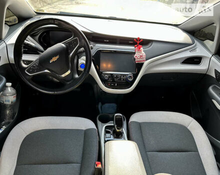Серый Шевроле Bolt EV, объемом двигателя 0 л и пробегом 174 тыс. км за 14000 $, фото 1 на Automoto.ua