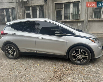 Серый Шевроле Bolt EV, объемом двигателя 0 л и пробегом 153 тыс. км за 15000 $, фото 2 на Automoto.ua