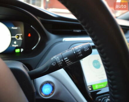 Сірий Шевроле Bolt EV, об'ємом двигуна 0 л та пробігом 57 тис. км за 14900 $, фото 20 на Automoto.ua