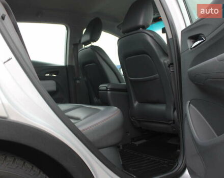 Серый Шевроле Bolt EV, объемом двигателя 0 л и пробегом 135 тыс. км за 15300 $, фото 17 на Automoto.ua