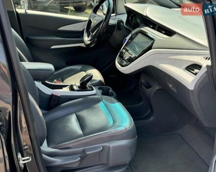 Серый Шевроле Bolt EV, объемом двигателя 0 л и пробегом 139 тыс. км за 14290 $, фото 29 на Automoto.ua