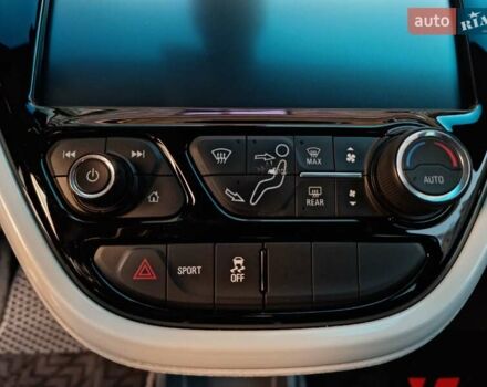 Серый Шевроле Bolt EV, объемом двигателя 0 л и пробегом 181 тыс. км за 13999 $, фото 49 на Automoto.ua