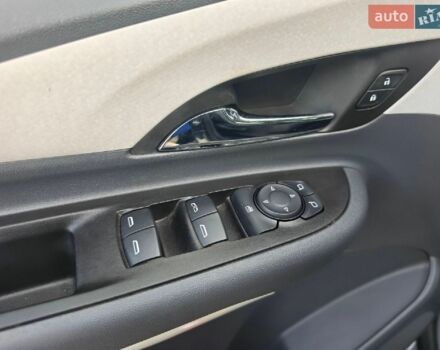 Сірий Шевроле Bolt EV, об'ємом двигуна 0 л та пробігом 148 тис. км за 15300 $, фото 18 на Automoto.ua