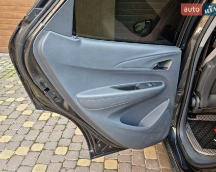 Серый Шевроле Bolt EV, объемом двигателя 0 л и пробегом 181 тыс. км за 13999 $, фото 68 на Automoto.ua