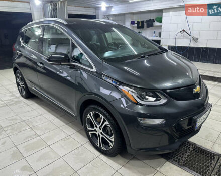 Шевроле Bolt EV 2017 в Хмельницком на Automoto.ua Серый Шевроле Bolt EV, объемом двигателя 0 л и пробегом 110 тыс. км за 14100 $, фото 1 на Automoto.ua
