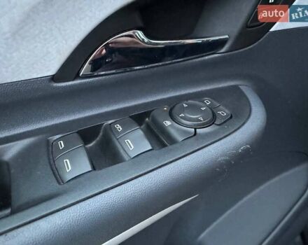 Серый Шевроле Bolt EV, объемом двигателя 0 л и пробегом 144 тыс. км за 14990 $, фото 14 на Automoto.ua