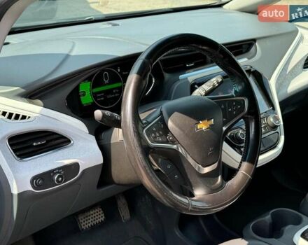 Серый Шевроле Bolt EV, объемом двигателя 0 л и пробегом 139 тыс. км за 14290 $, фото 17 на Automoto.ua
