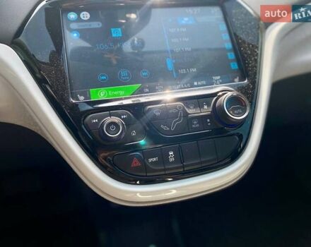 Серый Шевроле Bolt EV, объемом двигателя 0 л и пробегом 57 тыс. км за 15990 $, фото 31 на Automoto.ua