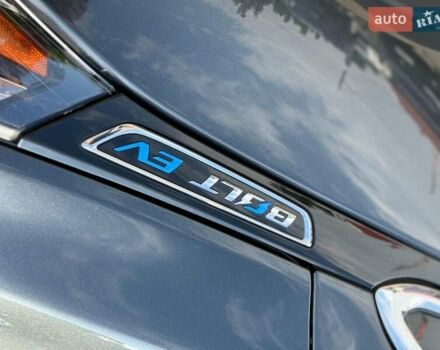 Серый Шевроле Bolt EV, объемом двигателя 0 л и пробегом 139 тыс. км за 14290 $, фото 12 на Automoto.ua