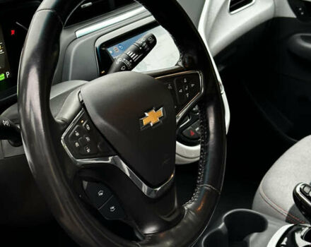 Серый Шевроле Bolt EV, объемом двигателя 0 л и пробегом 159 тыс. км за 12500 $, фото 6 на Automoto.ua