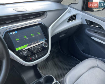 Серый Шевроле Bolt EV, объемом двигателя 0 л и пробегом 188 тыс. км за 14500 $, фото 38 на Automoto.ua