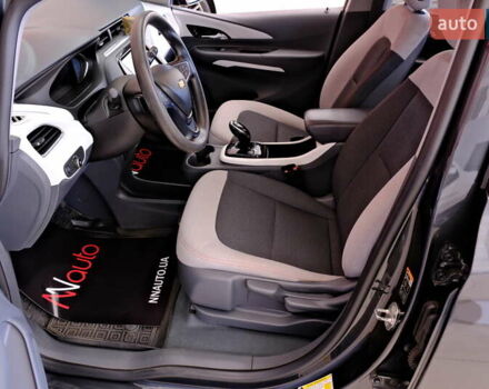 Серый Шевроле Bolt EV, объемом двигателя 0 л и пробегом 101 тыс. км за 14900 $, фото 31 на Automoto.ua