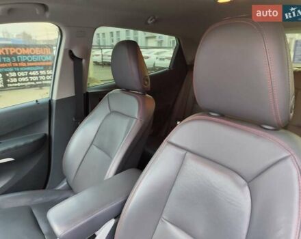 Серый Шевроле Bolt EV, объемом двигателя 0 л и пробегом 110 тыс. км за 14444 $, фото 48 на Automoto.ua