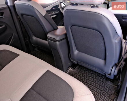 Серый Шевроле Bolt EV, объемом двигателя 0 л и пробегом 101 тыс. км за 14900 $, фото 40 на Automoto.ua