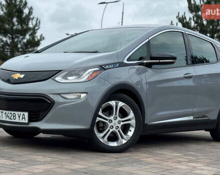 Серый Шевроле Bolt EV, объемом двигателя 0 л и пробегом 109 тыс. км за 14999 $, фото 2 на Automoto.ua