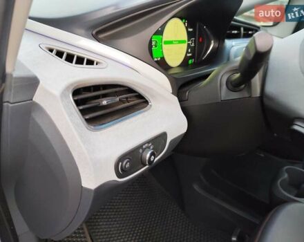 Серый Шевроле Bolt EV, объемом двигателя 0 л и пробегом 110 тыс. км за 14444 $, фото 49 на Automoto.ua