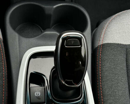 Серый Шевроле Bolt EV, объемом двигателя 0 л и пробегом 159 тыс. км за 12500 $, фото 9 на Automoto.ua