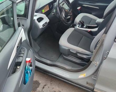Серый Шевроле Bolt EV, объемом двигателя 0 л и пробегом 92 тыс. км за 15500 $, фото 12 на Automoto.ua