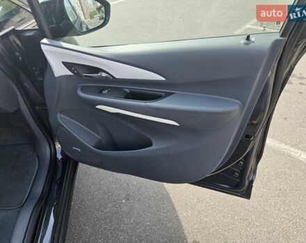 Серый Шевроле Bolt EV, объемом двигателя 0 л и пробегом 40 тыс. км за 18700 $, фото 27 на Automoto.ua